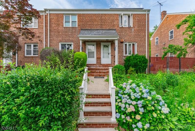 East Orange City, NJ 07017,22A Melmore Gardens