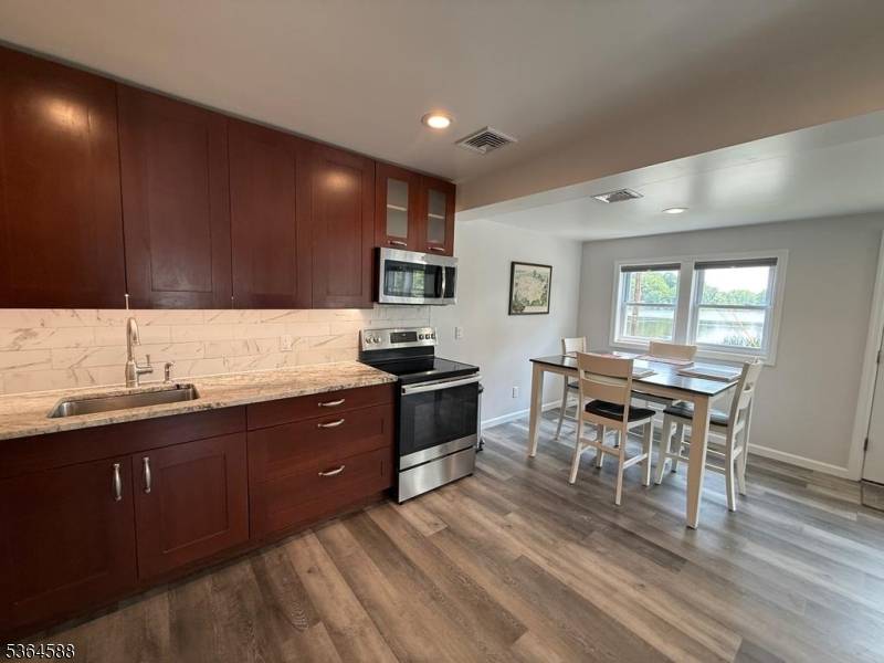Sparta Twp., NJ 07871,65 Lake Shore Dr