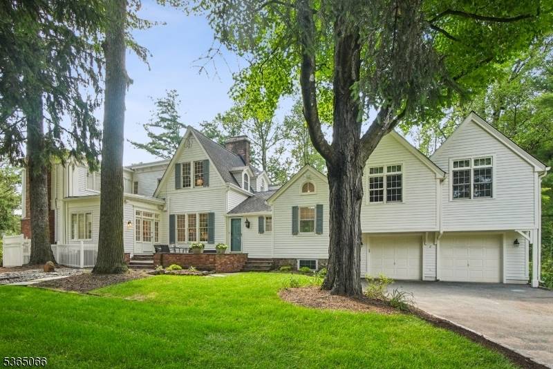 Millburn Twp., NJ 07078,2 Tall Pine Ln