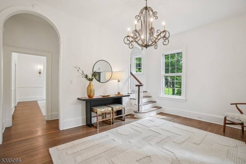 Millburn Twp., NJ 07078,2 Tall Pine Ln
