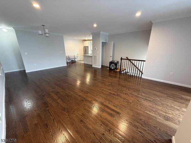 Elizabeth City, NJ 07201,906 Flora St #2