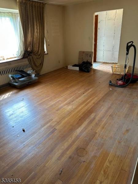 Wayne Twp., NJ 07470,33 Jerome Pl