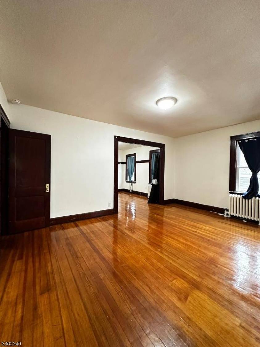 Belleville Twp., NJ 07109,40 Linden Ave #1