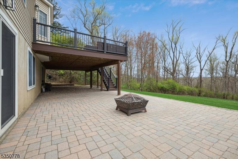 Chatham Twp., NJ 07928,562 Fairmount Ave