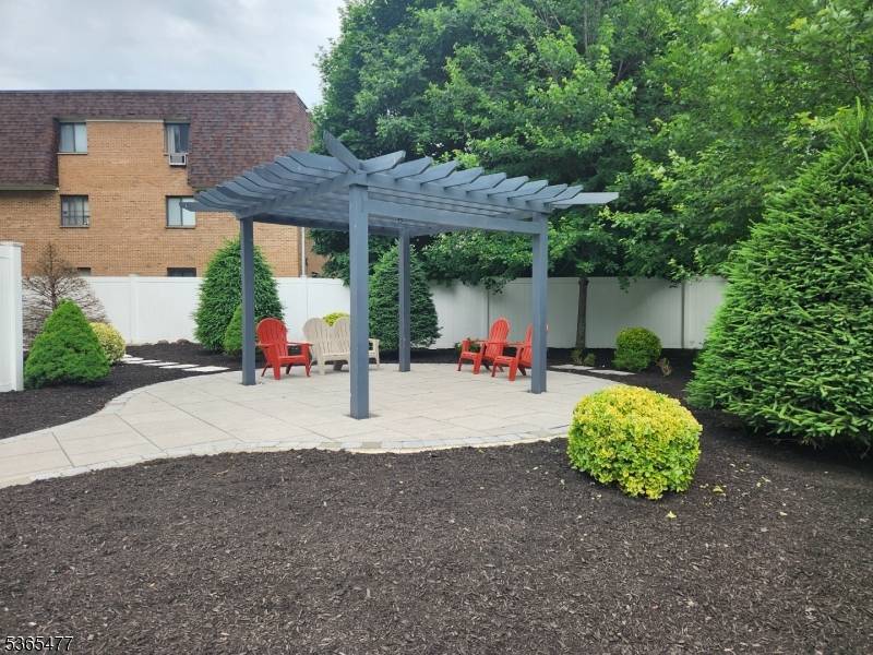 Bloomfield Twp., NJ 07003,59 Willet St #14