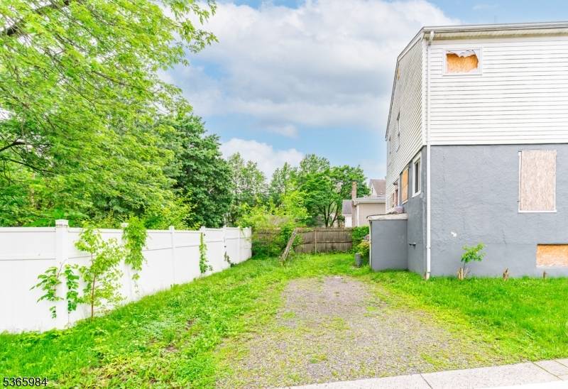 Bound Brook Boro, NJ 08805,526 Vosseller Ave