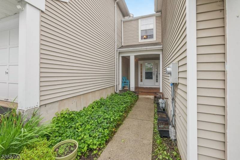 Randolph Twp., NJ 07869,9 Mahogany Way