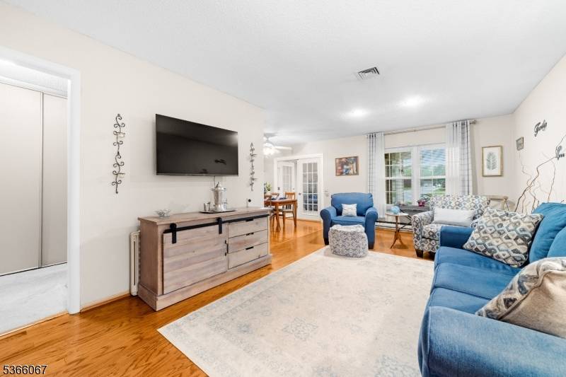 Monroe Twp., NJ 08831,517B Hazen Rd