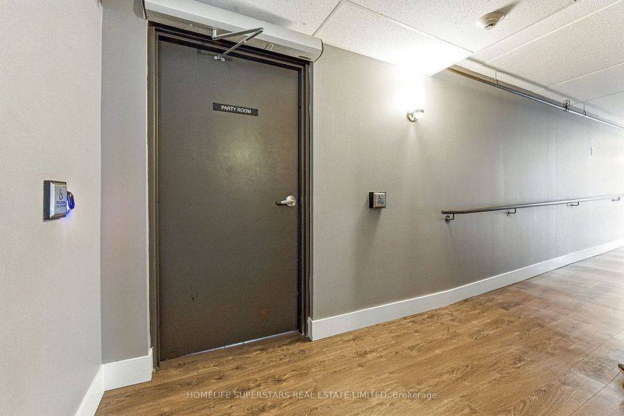 Milton, ON L9T 0L9,716 Main ST E #1006