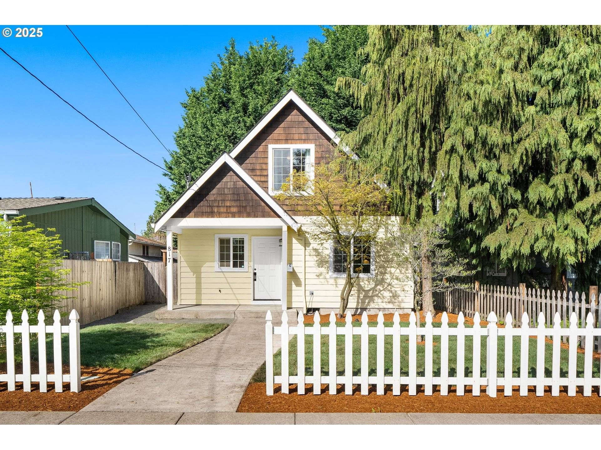 Newberg, OR 97132,817 S RIVER ST