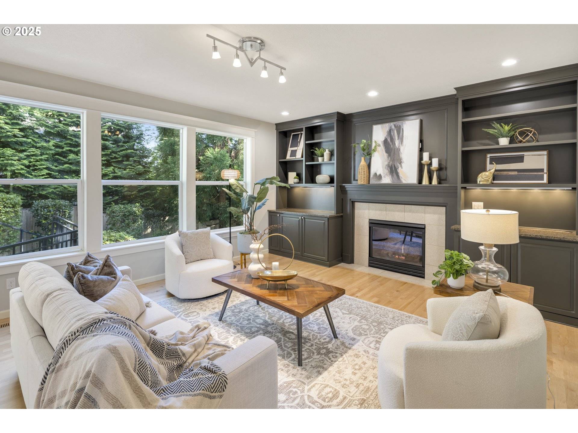 West Linn, OR 97068,23073 BLAND CIR