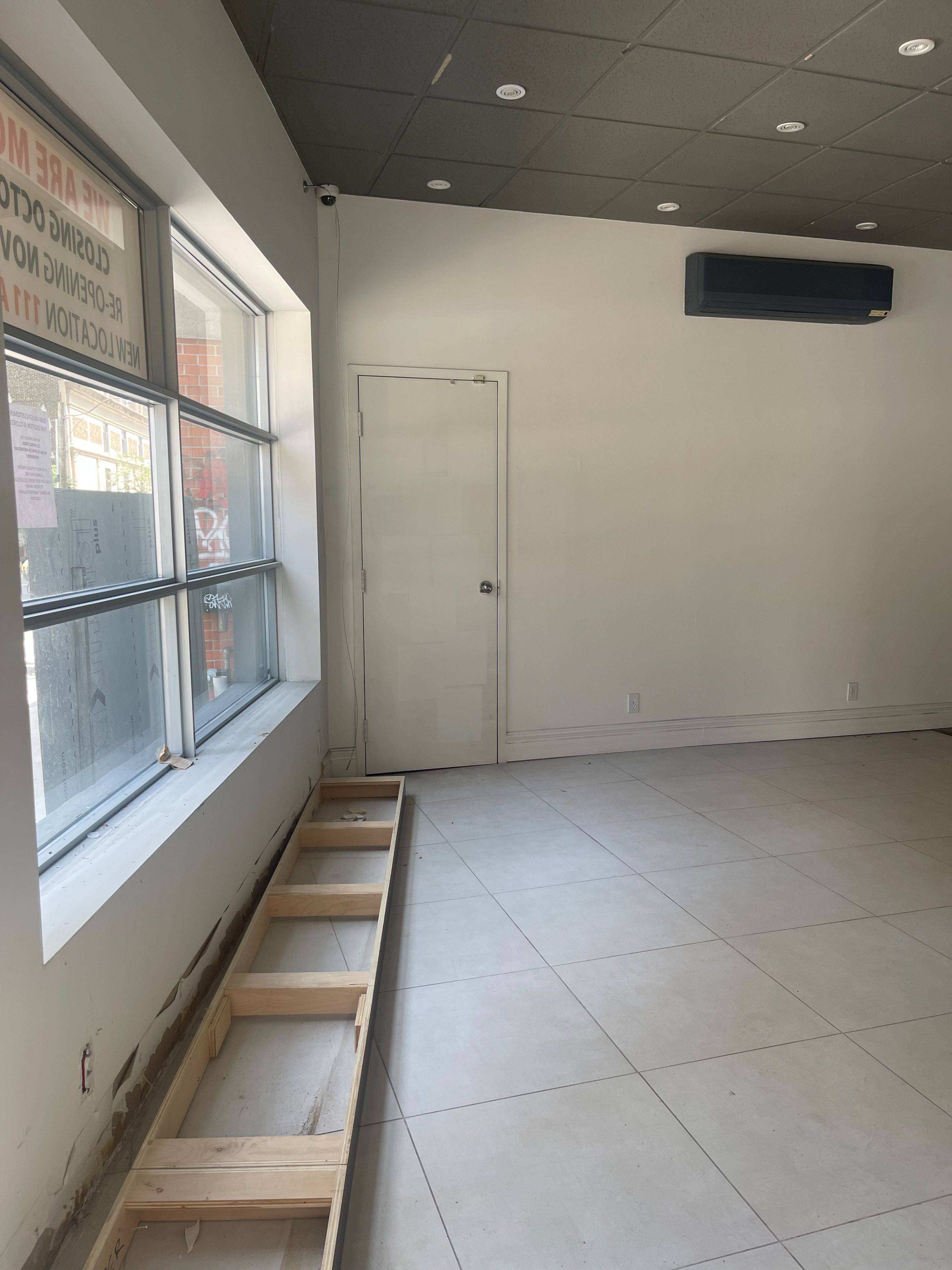 Toronto C02, ON M5R 1H2,25 Davenport RD