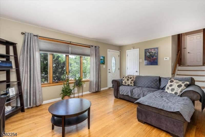 Saddle Brook Twp., NJ 07663,90 Kuhn Dr