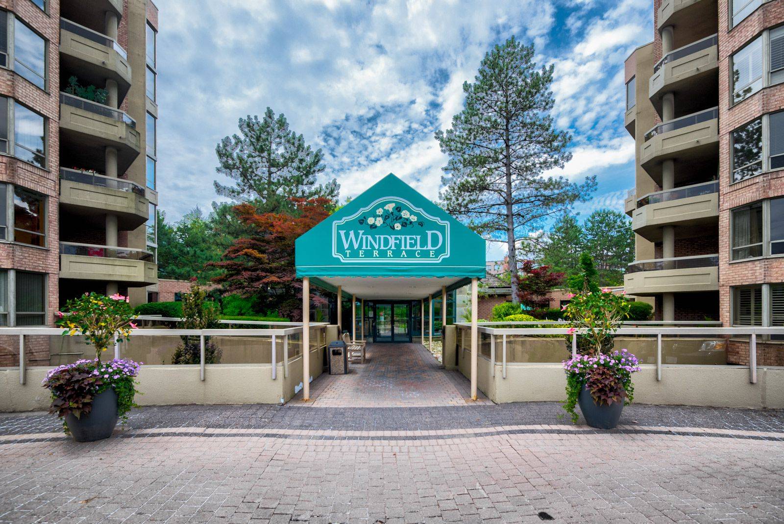 Toronto C13, ON M3B 3N8,1200 Don Mills RD #220