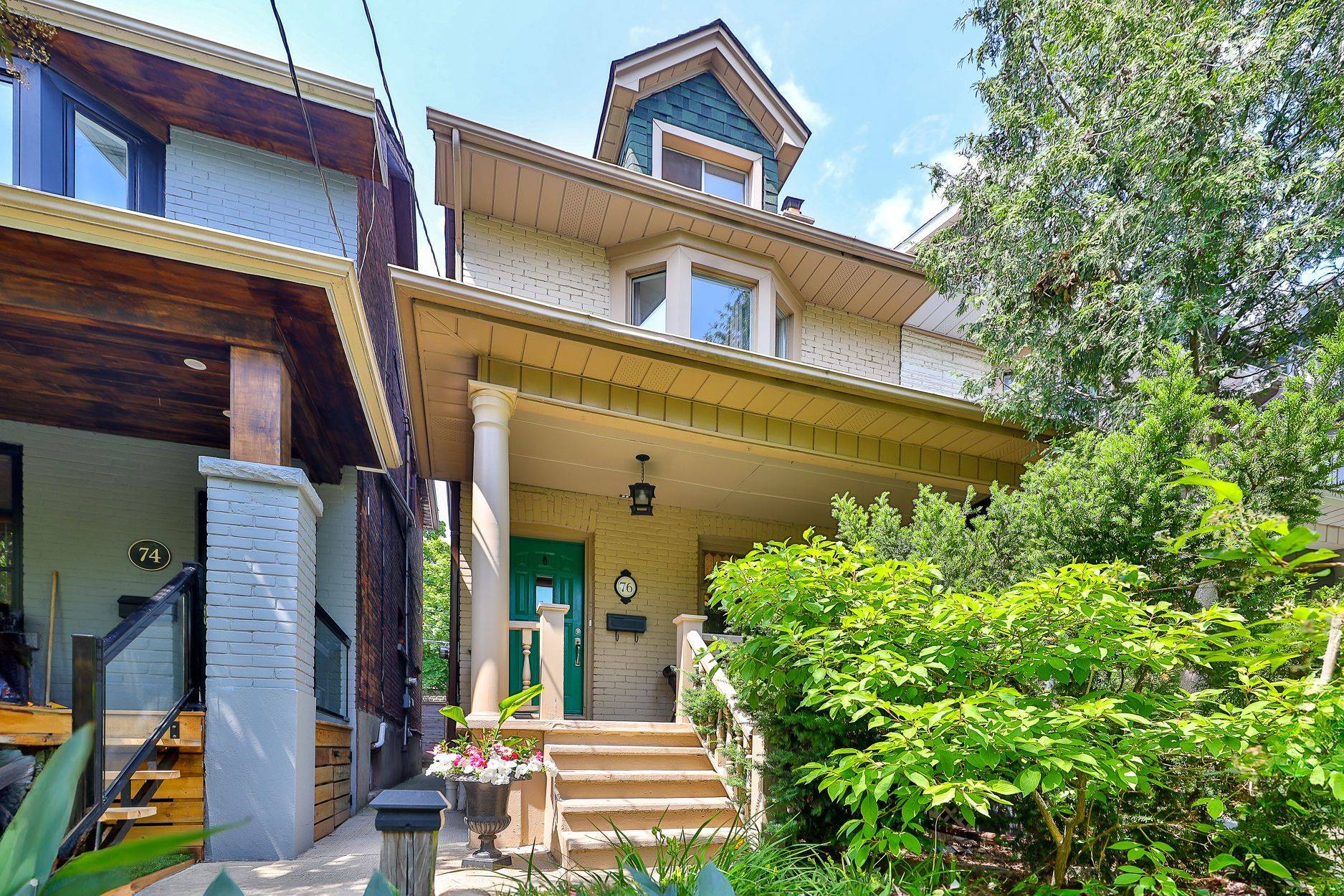 Toronto E01, ON M4K 1G6,76 Sparkhall AVE