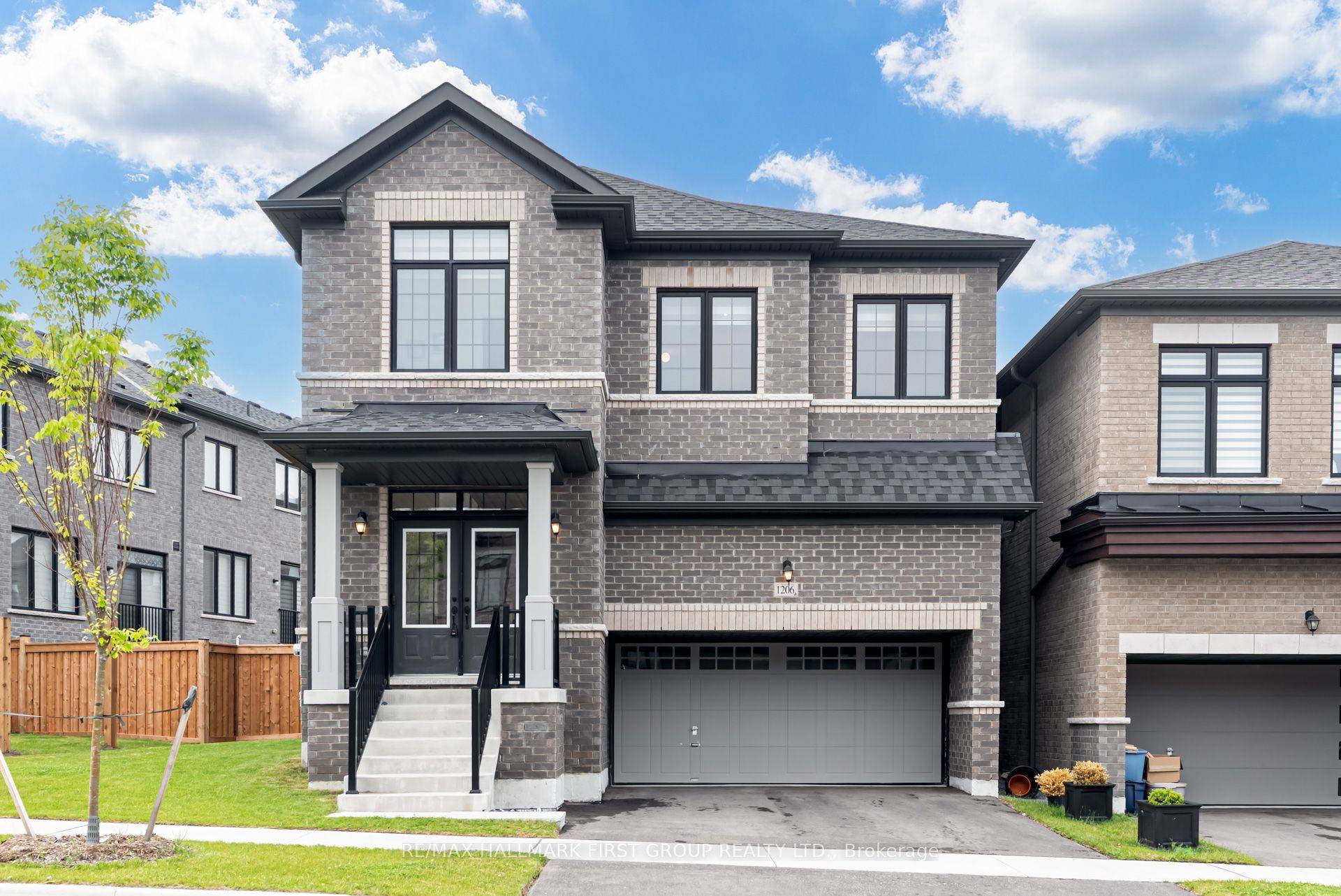 Pickering, ON L1X 0M1,1206 Chateau CT