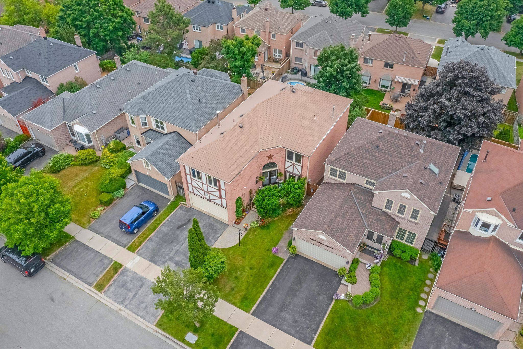 Pickering, ON L1X 1R2,1064 Maury CRES