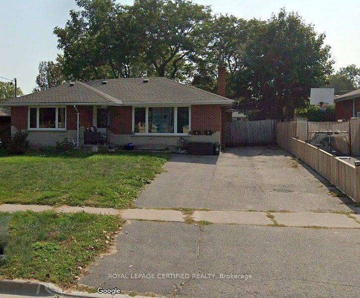 Oshawa, ON L1G 1H8,789 Regent DR