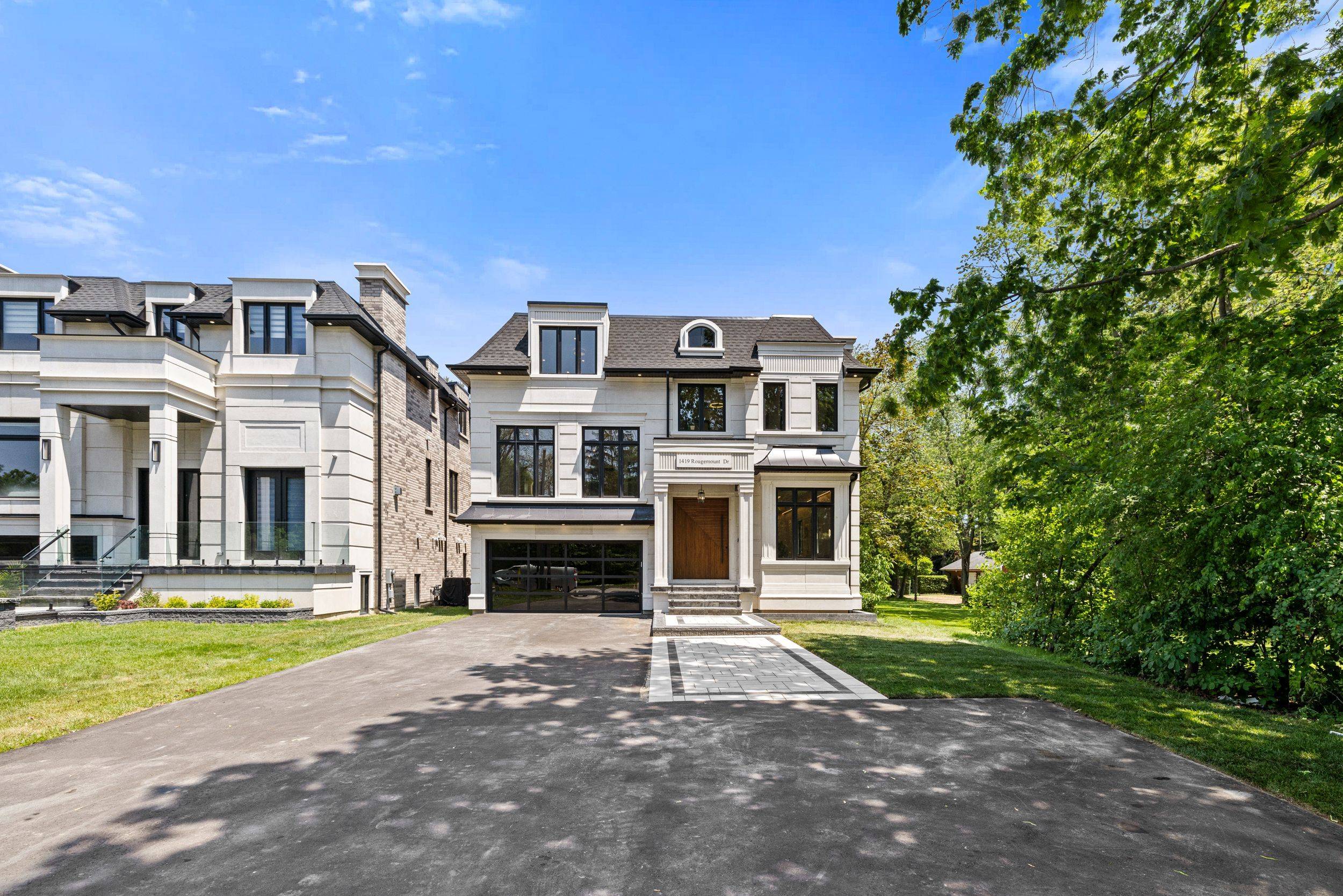 Pickering, ON L1V 1N2,1419 Rougemount DR