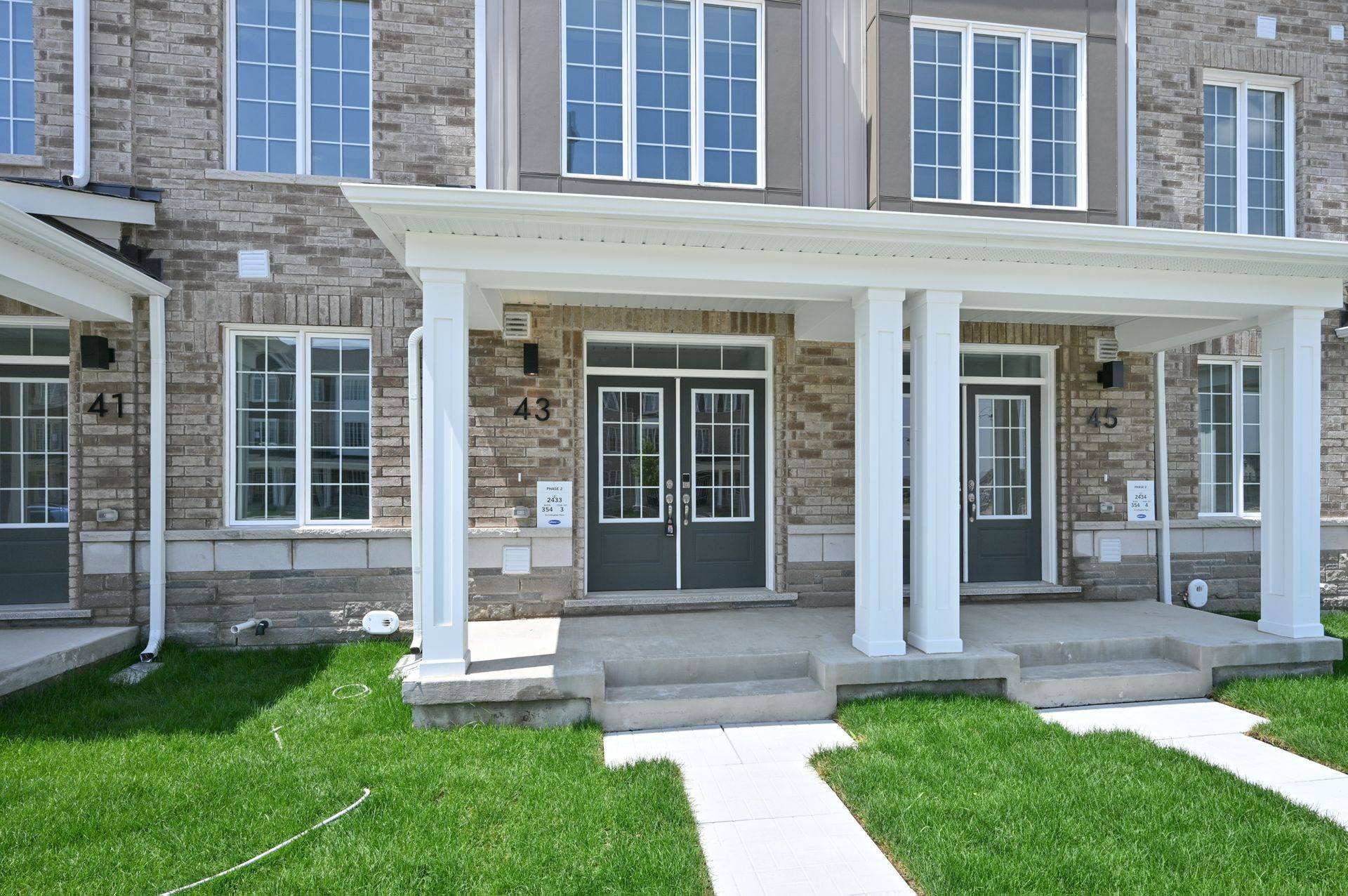 Caledon, ON L7C 4N7,43 Cullingtree PL