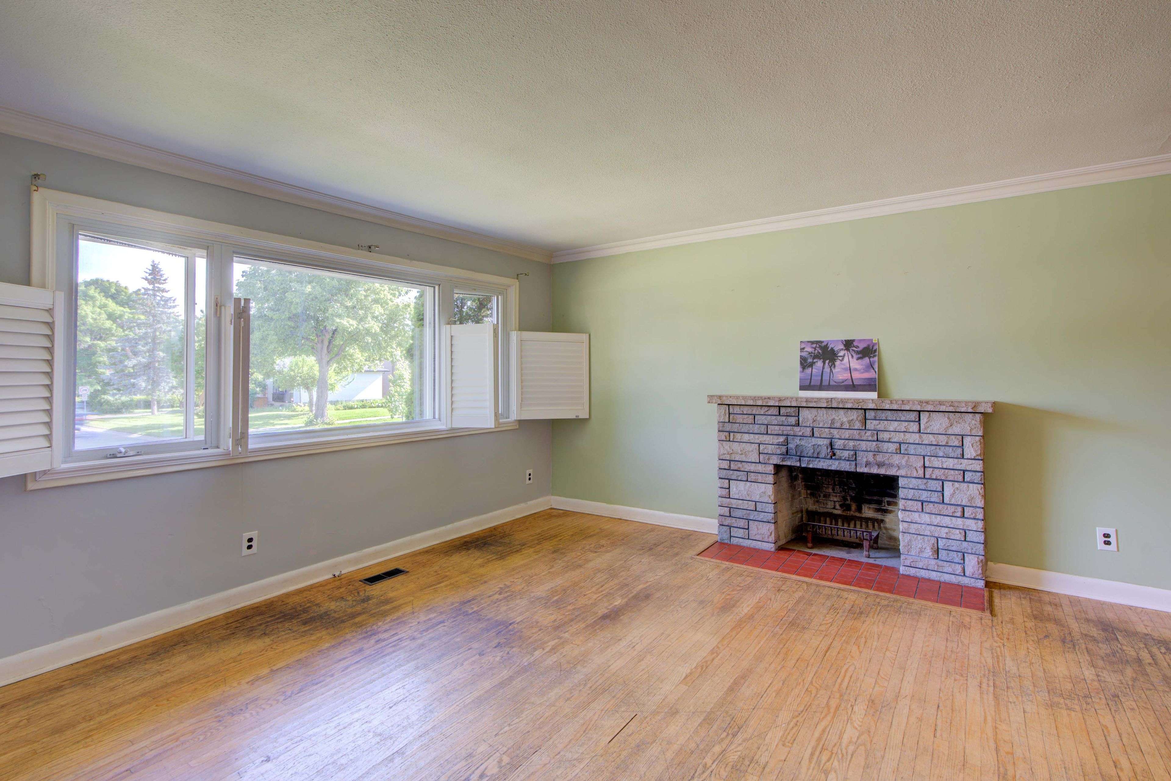 Kingston, ON K7M 2P1,1209 Johnson ST