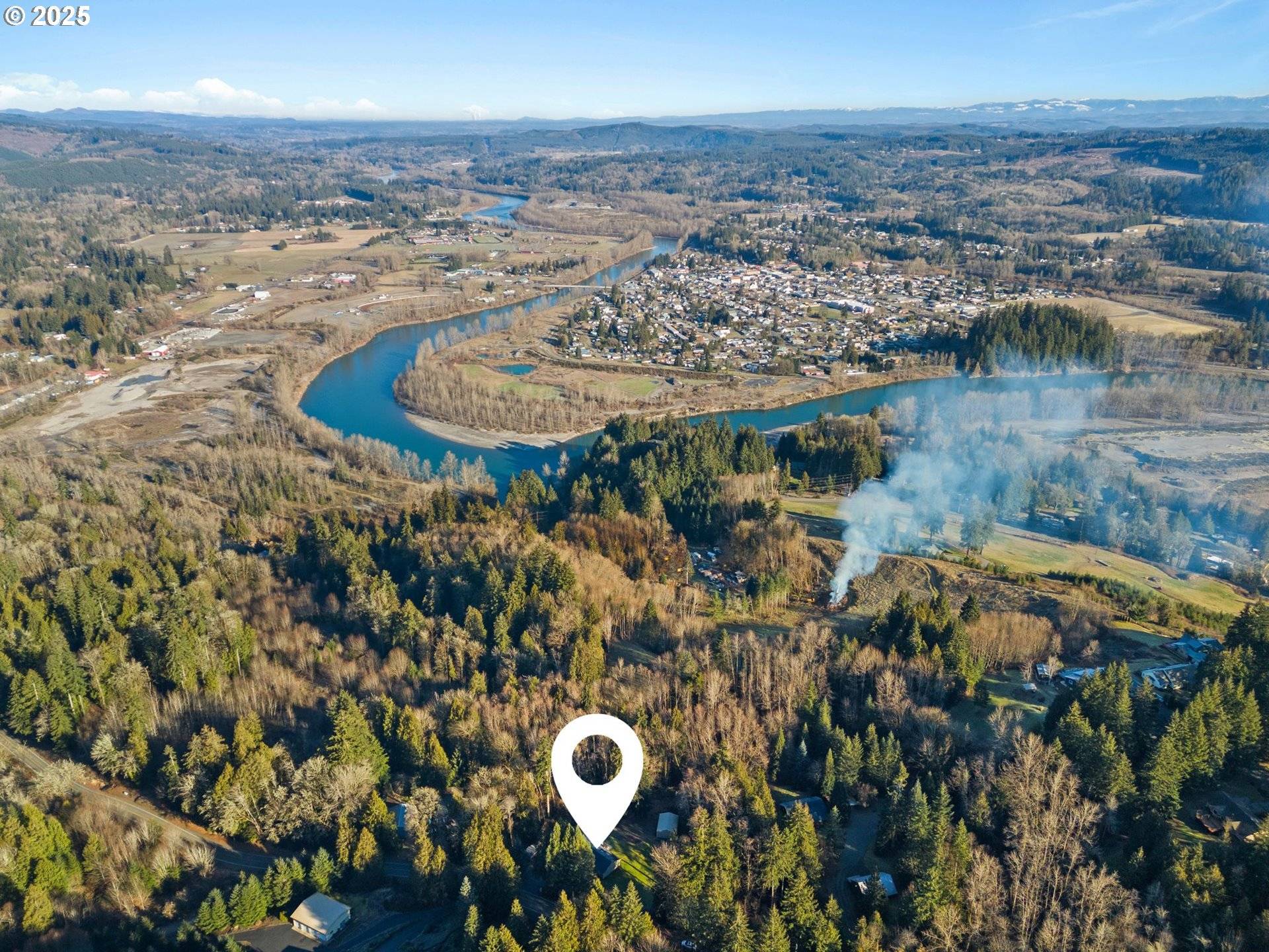 Castle Rock, WA 98611,976 SANDY BEND RD