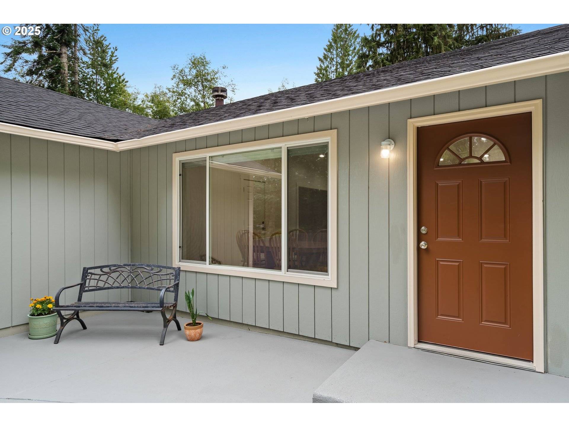 Castle Rock, WA 98611,976 SANDY BEND RD