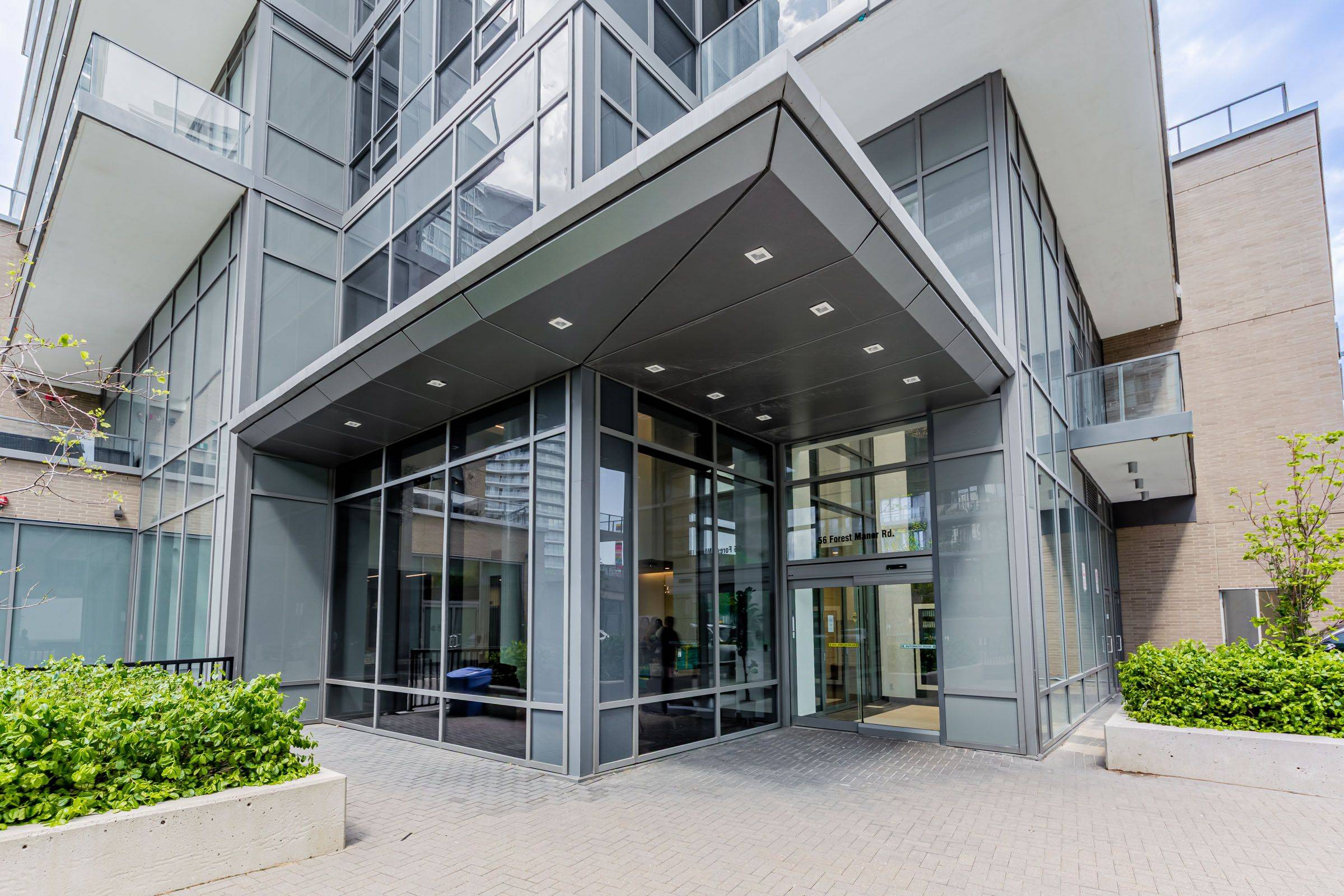 Toronto C15, ON M2J 0E5,56 Forest Manor RD #1101