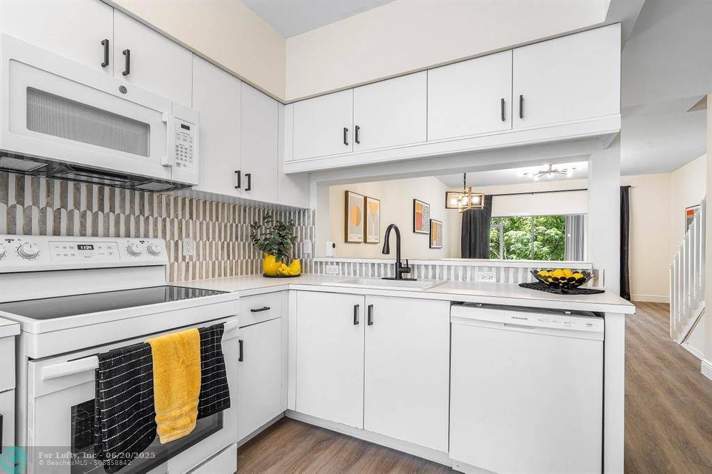 Weston, FL 33326,49 Whitehead Cir