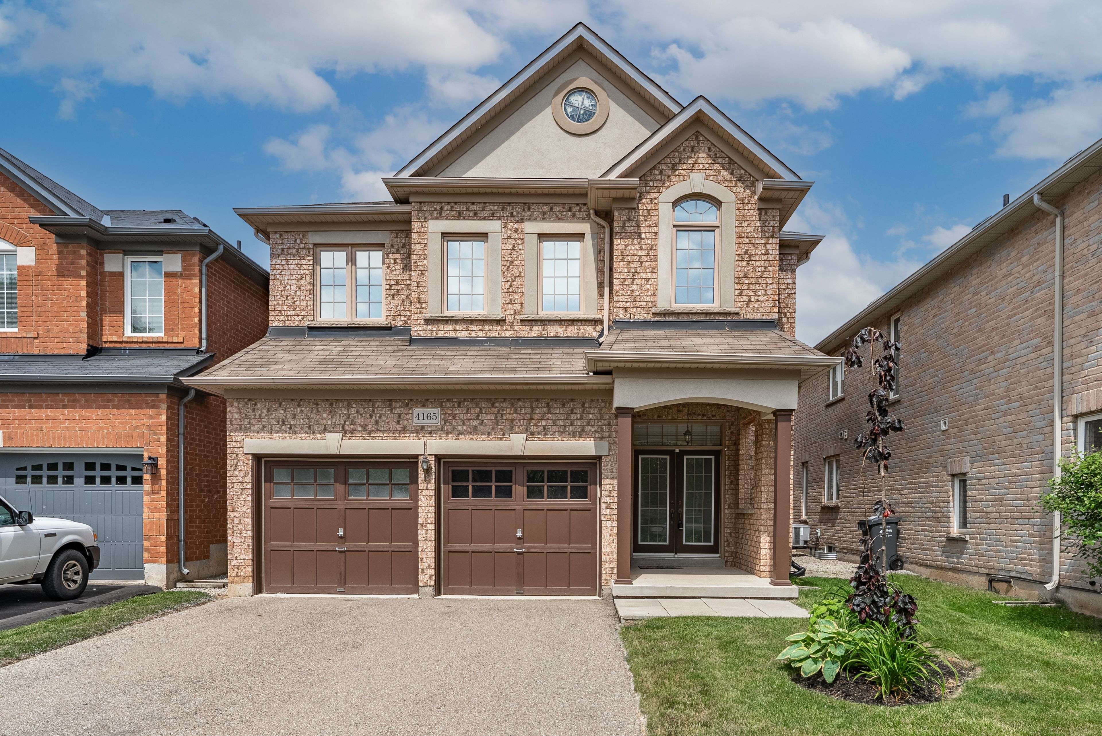 Burlington, ON L7M 0A4,4165 Cole CRES