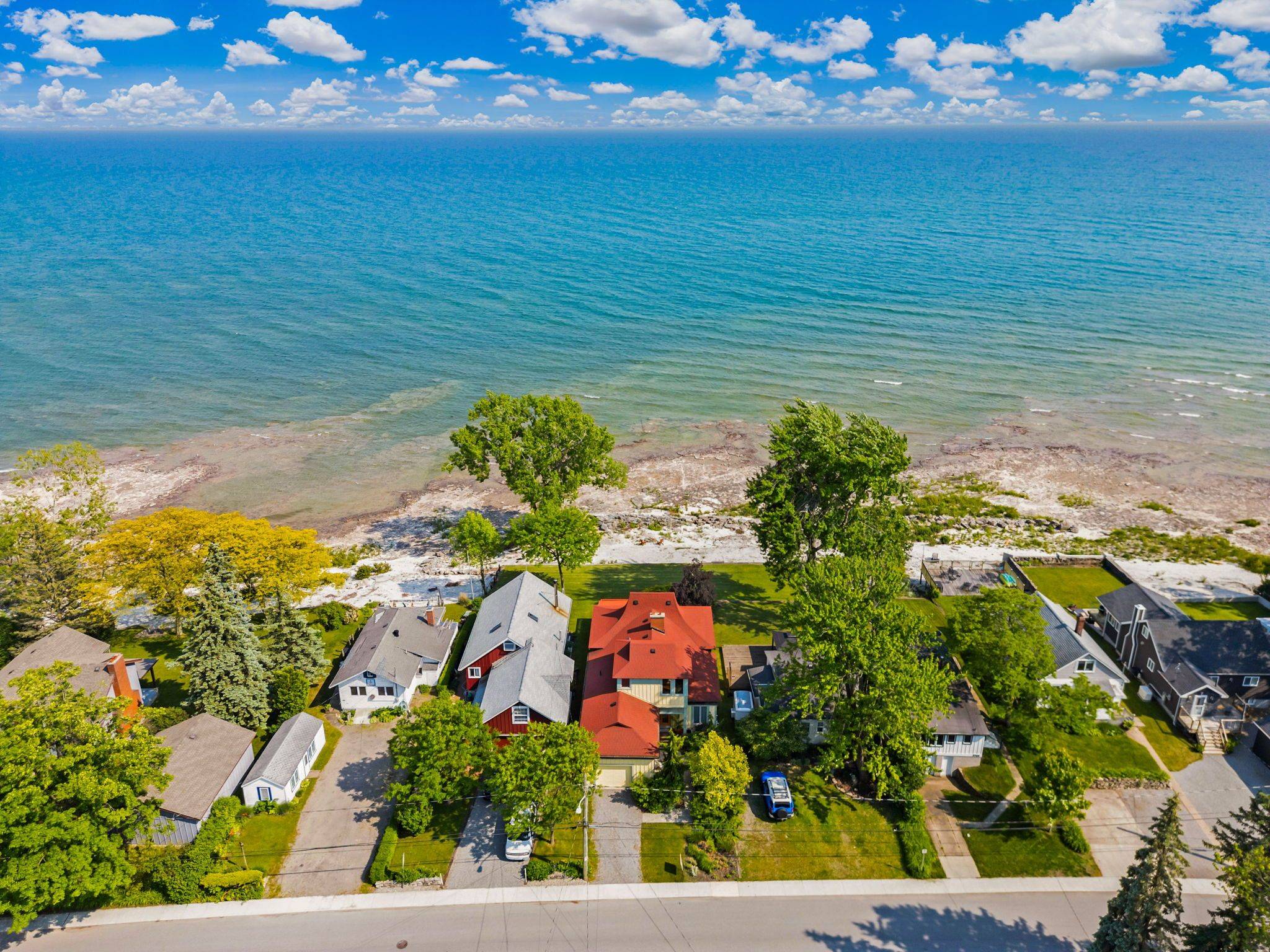 Fort Erie, ON L0S 1B0,3765 Crystal Beach DR