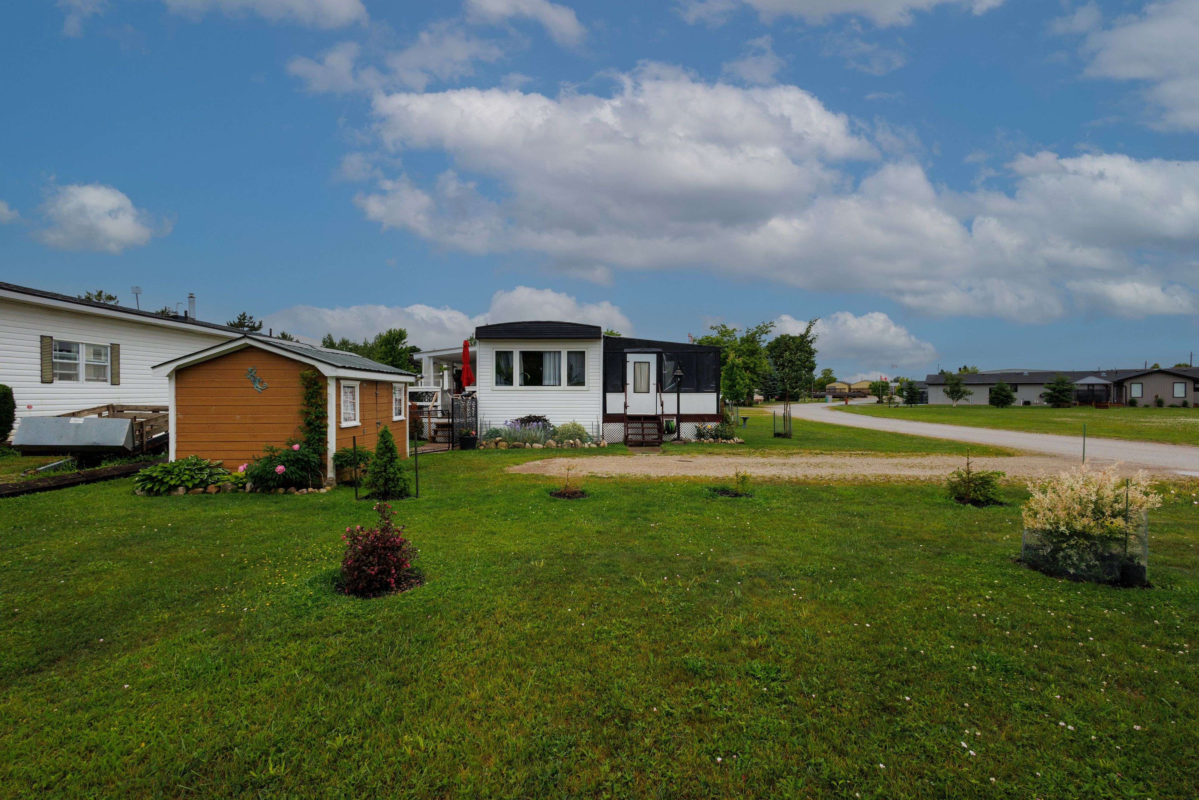 North Perth, ON N4W 3G9,450 Tremaine AVE S #8