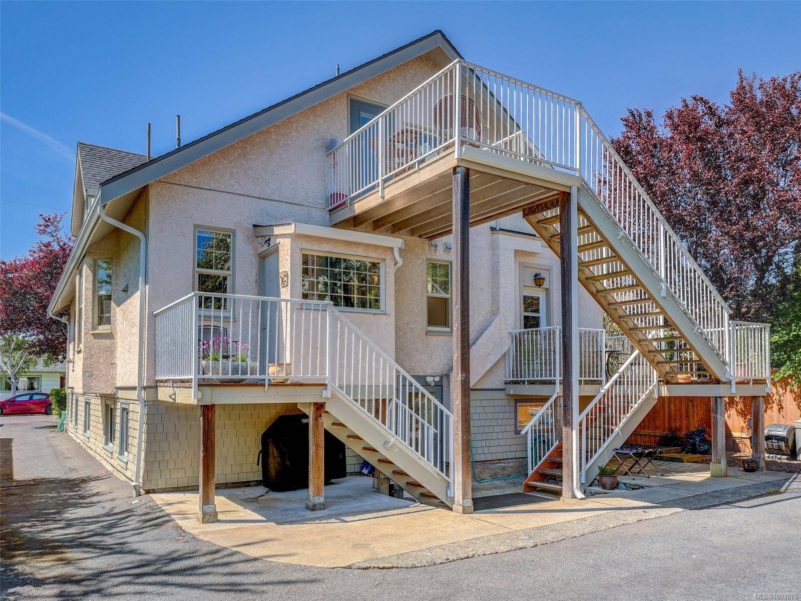 Victoria, BC V8S 3Y2,355 Richmond Ave