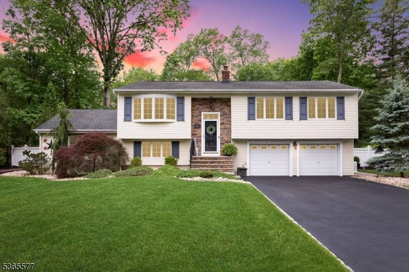 Long Hill Twp., NJ 07946,114 Fawn Ridge Dr