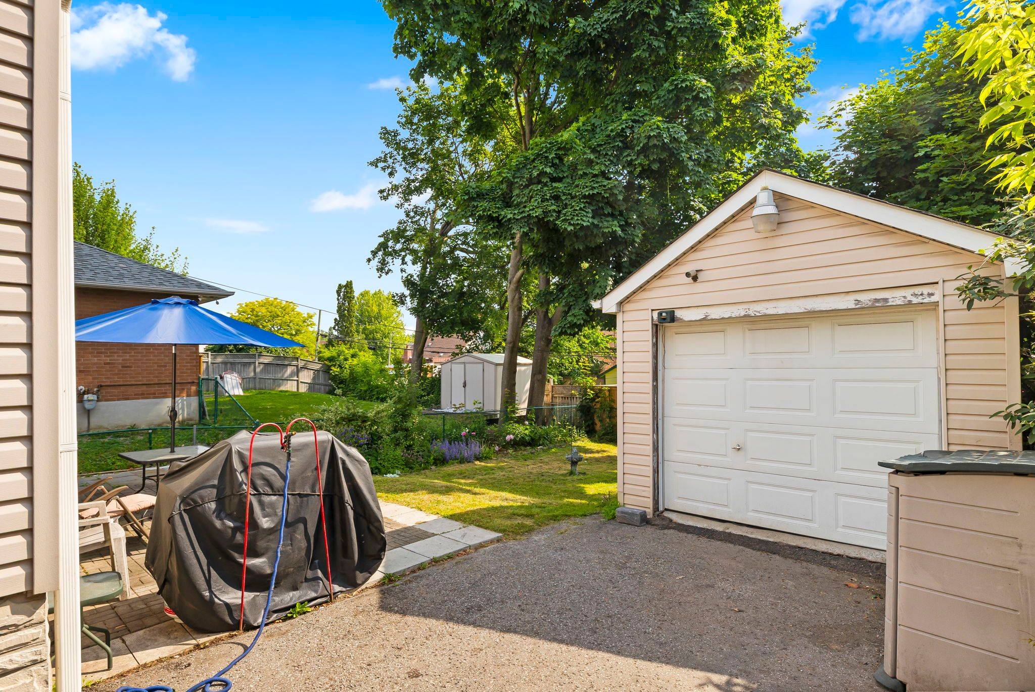 Oshawa, ON L1J 4K8,63 Park RD N
