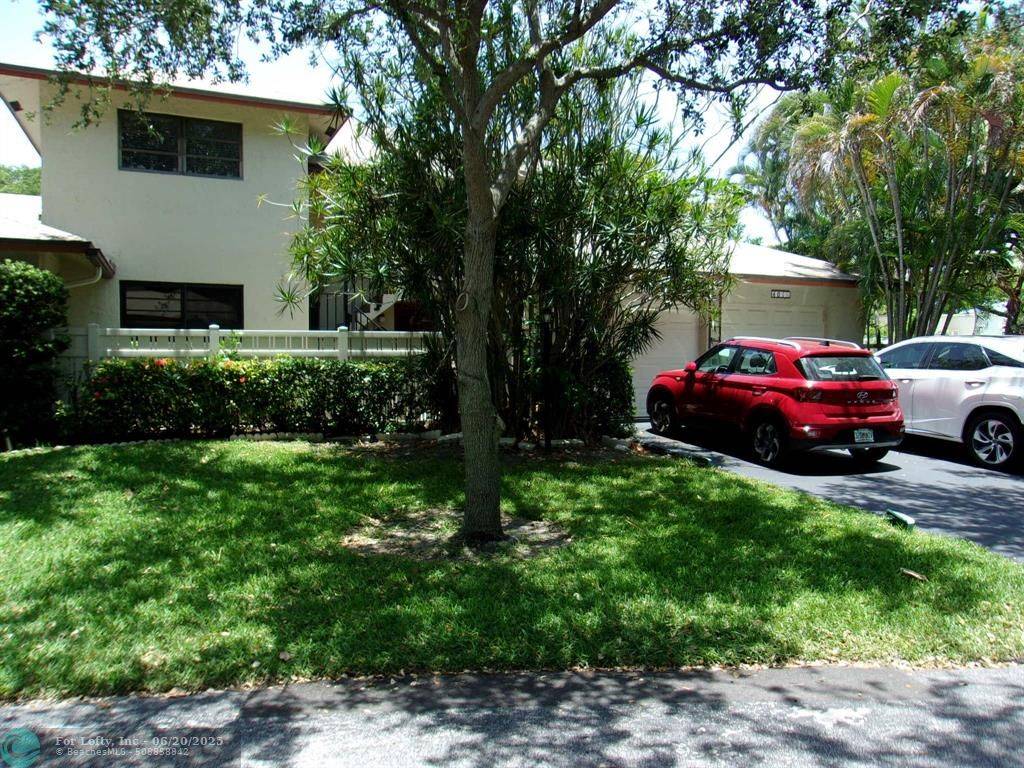 Pompano Beach, FL 33064,1779 NE 40th PL  #401