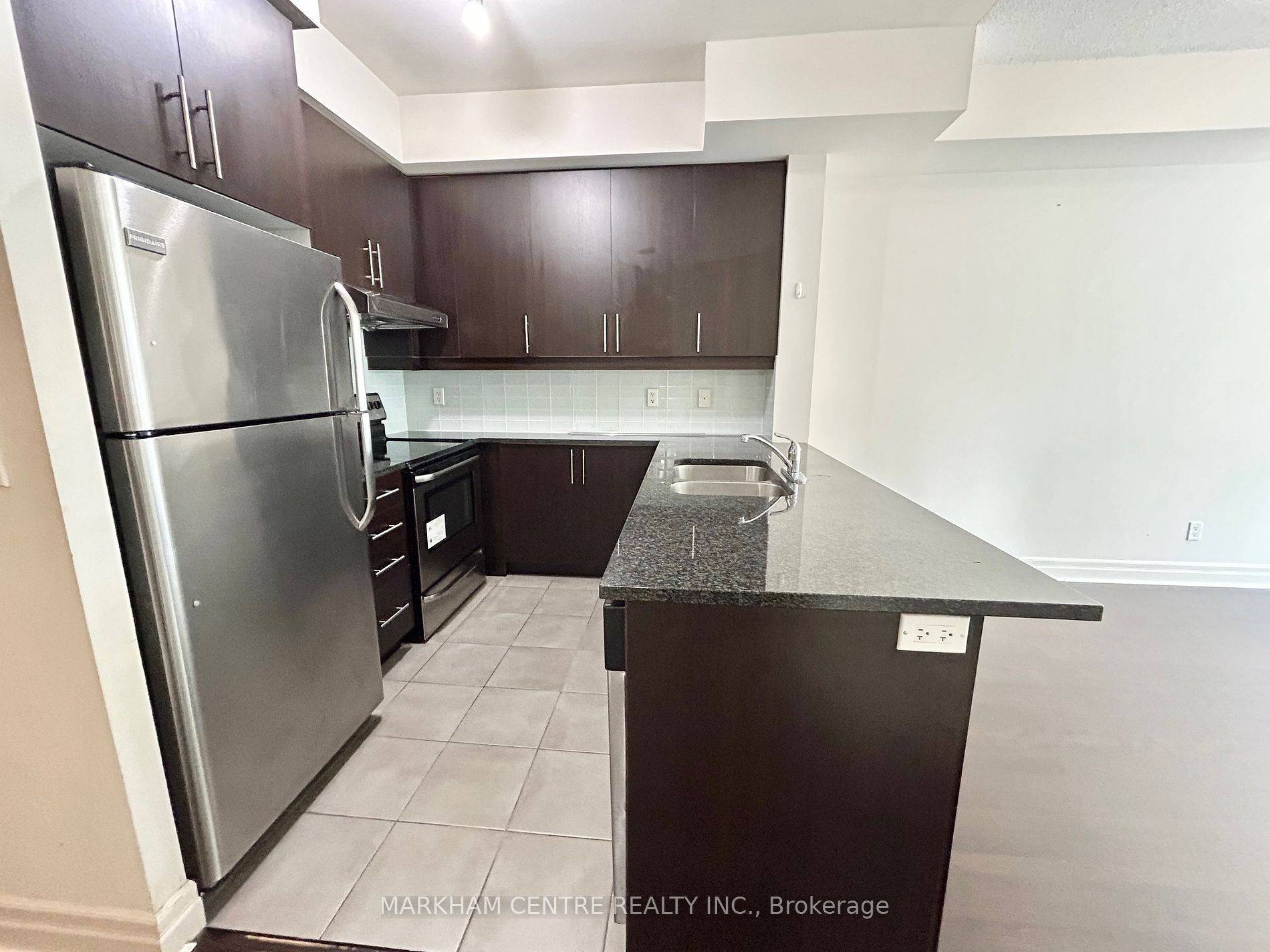 Markham, ON L6G 0E3,8110 Birchmount RD #411