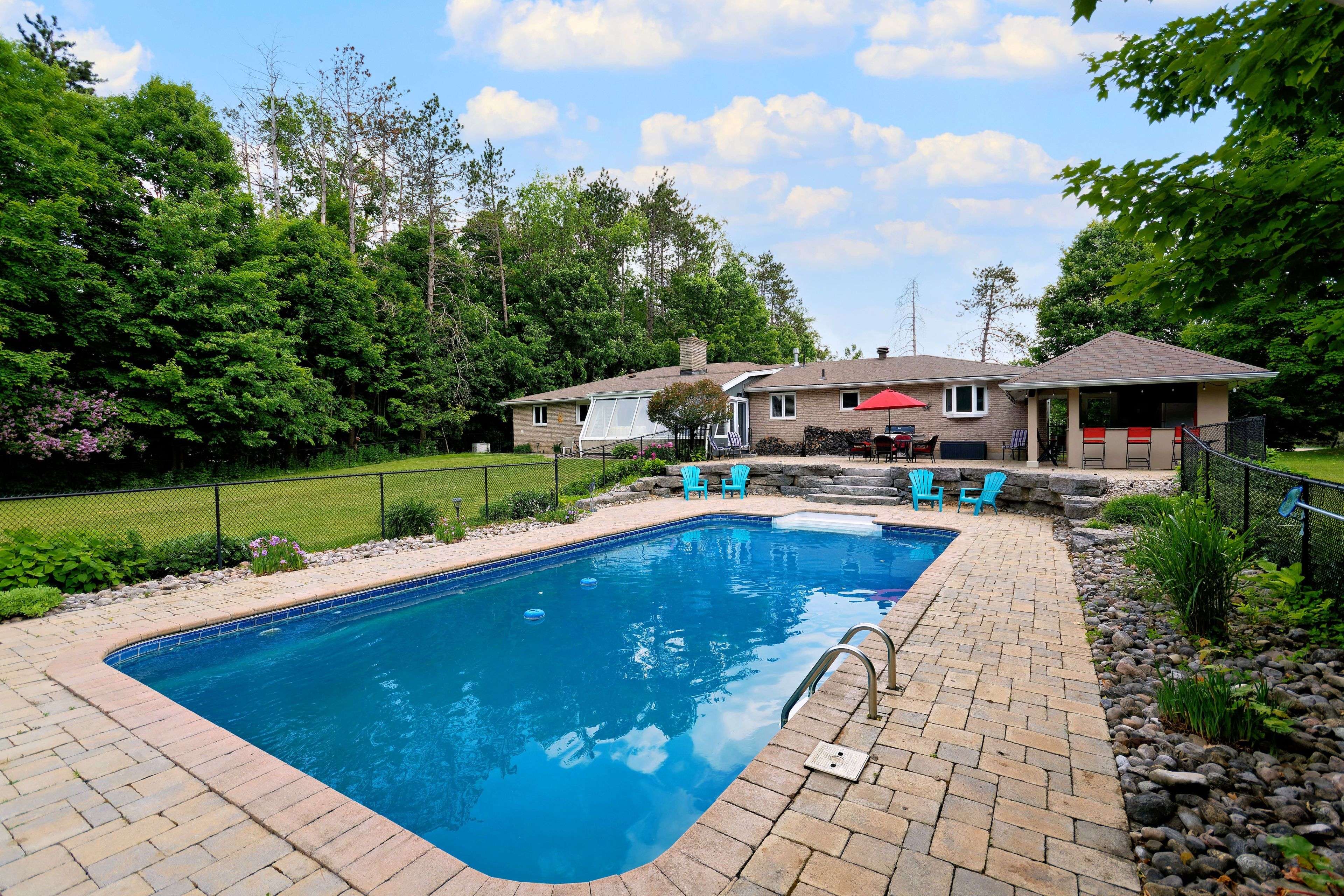 Springwater, ON L0L 2K0,1138 Old Second RD N