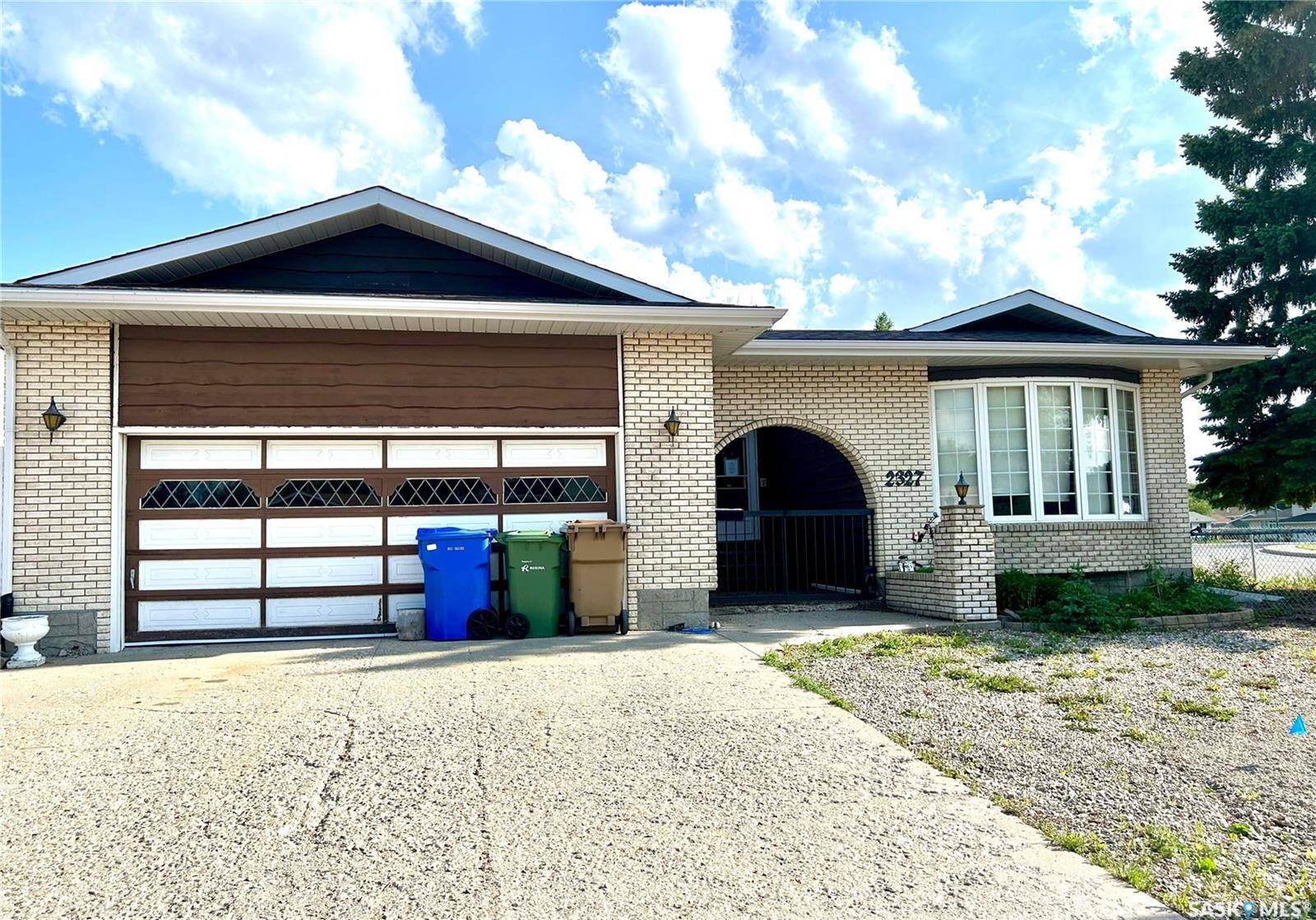 Regina, SK S4R 7J9,2327 12th AVENUE N