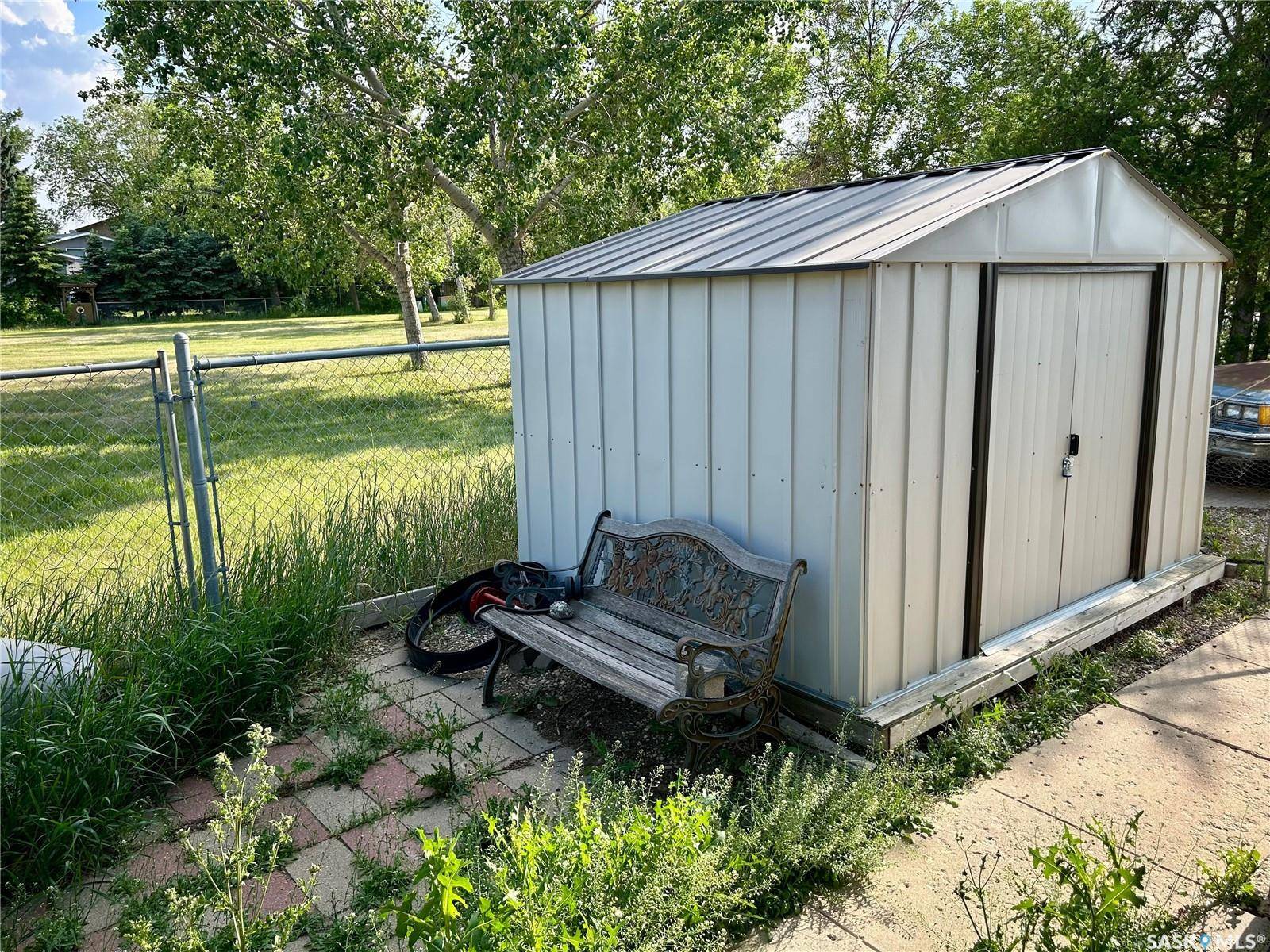 Regina, SK S4R 7J9,2327 12th AVENUE N