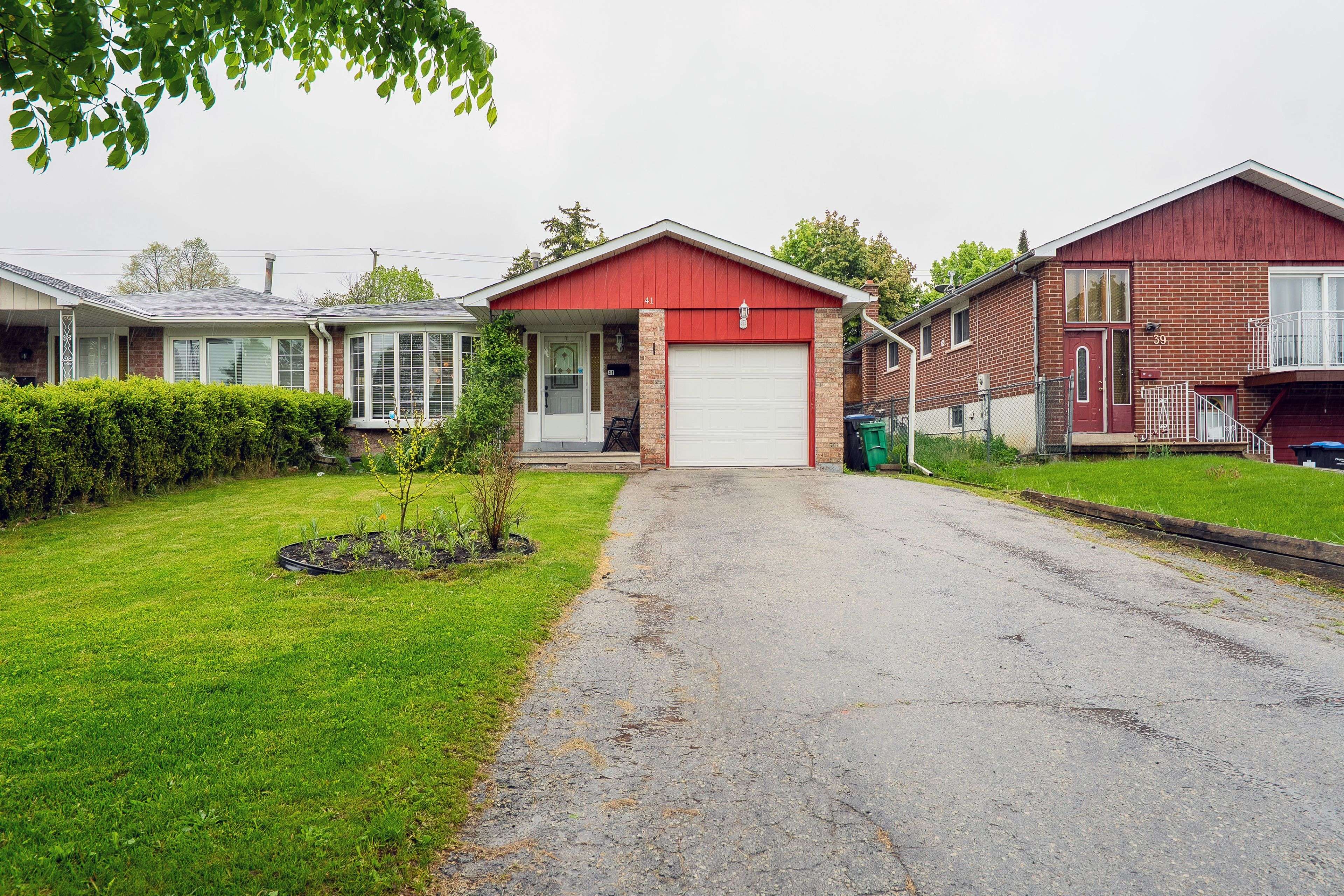 Brampton, ON L6S 2T7,41 Mallard CRES