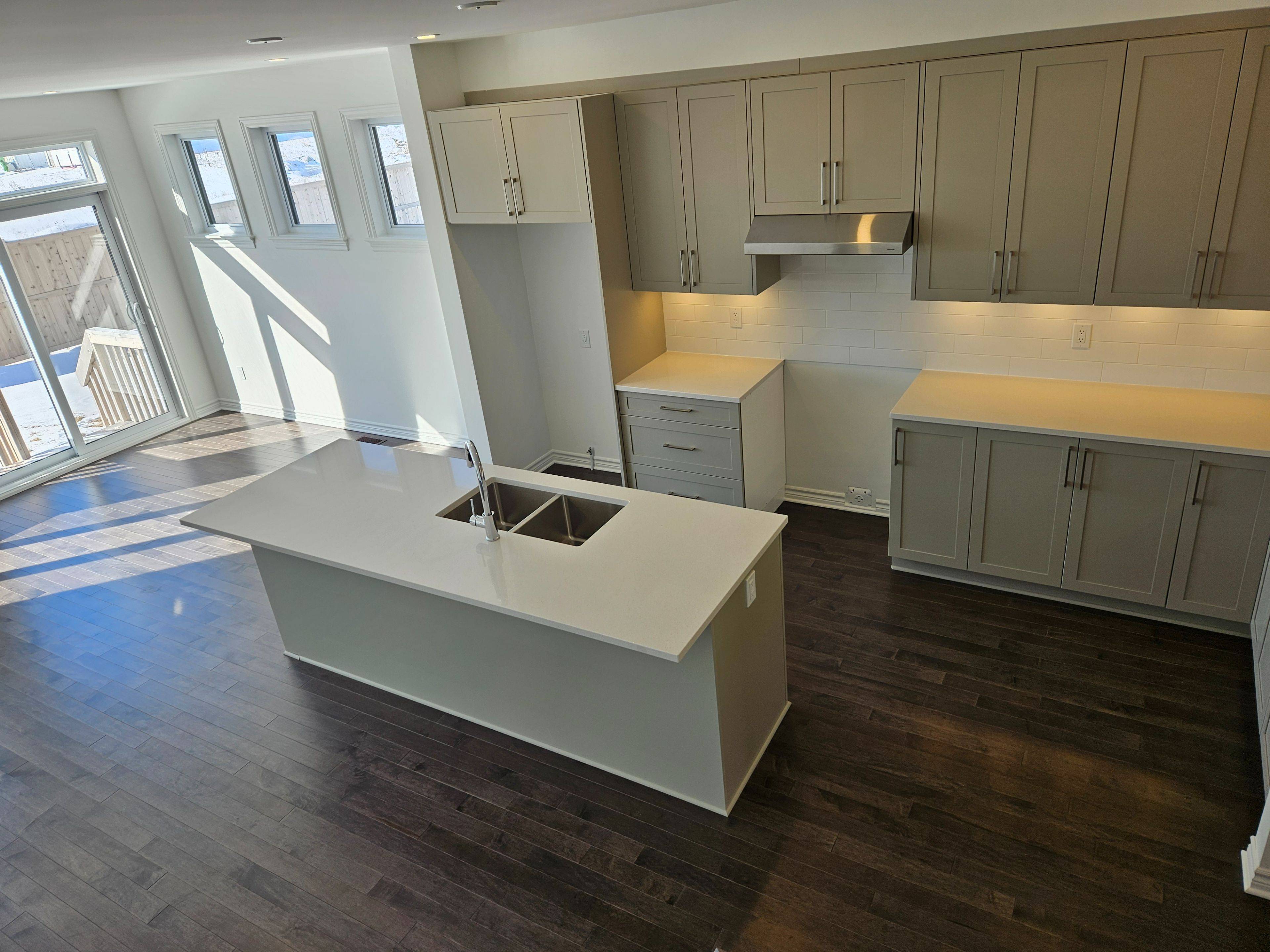 Barrhaven, ON K2J 7A5,557 Sonmarg CRES