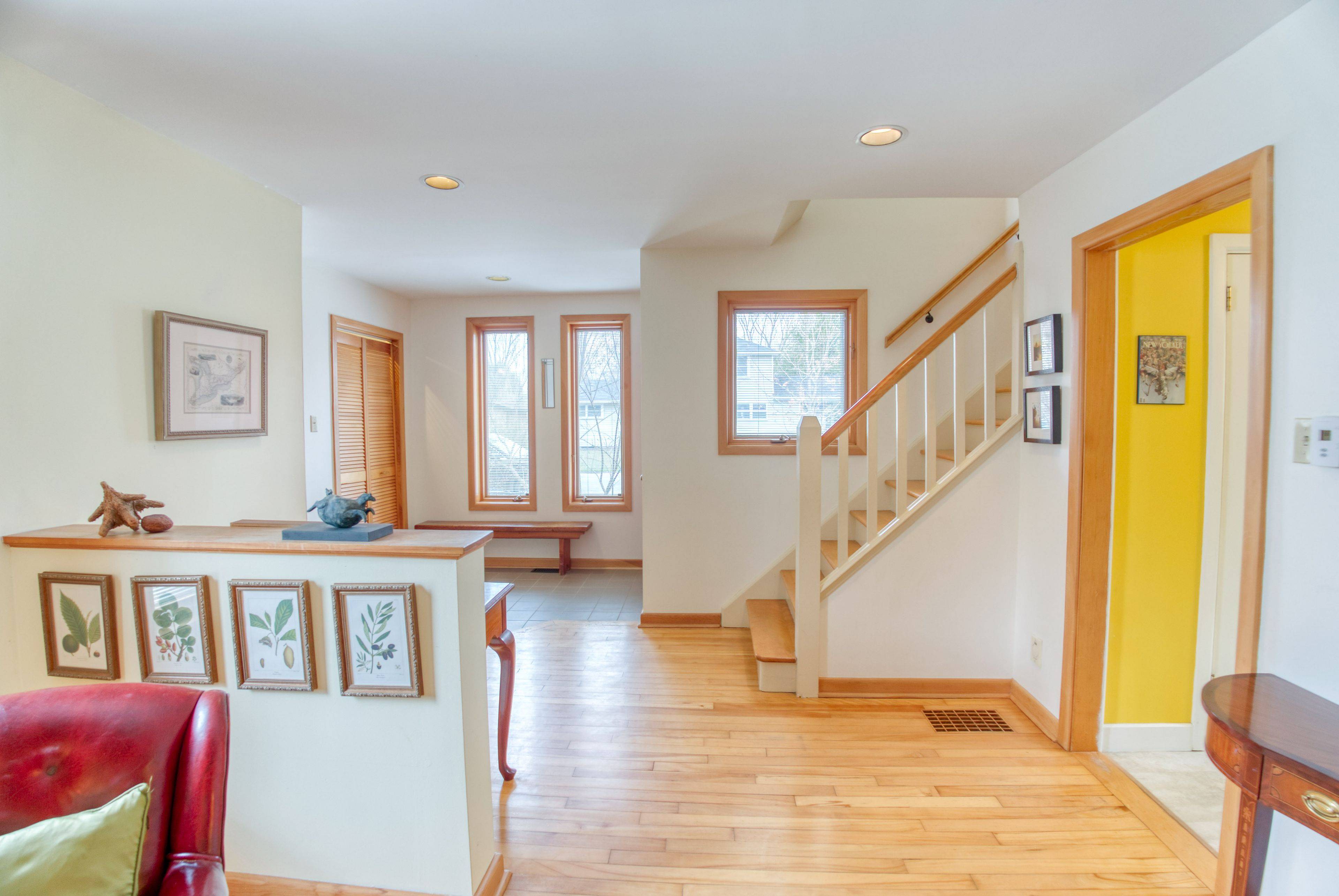 Manor Park - Cardinal Glen And Area, ON K1K 0G2,26 Farnham CRES