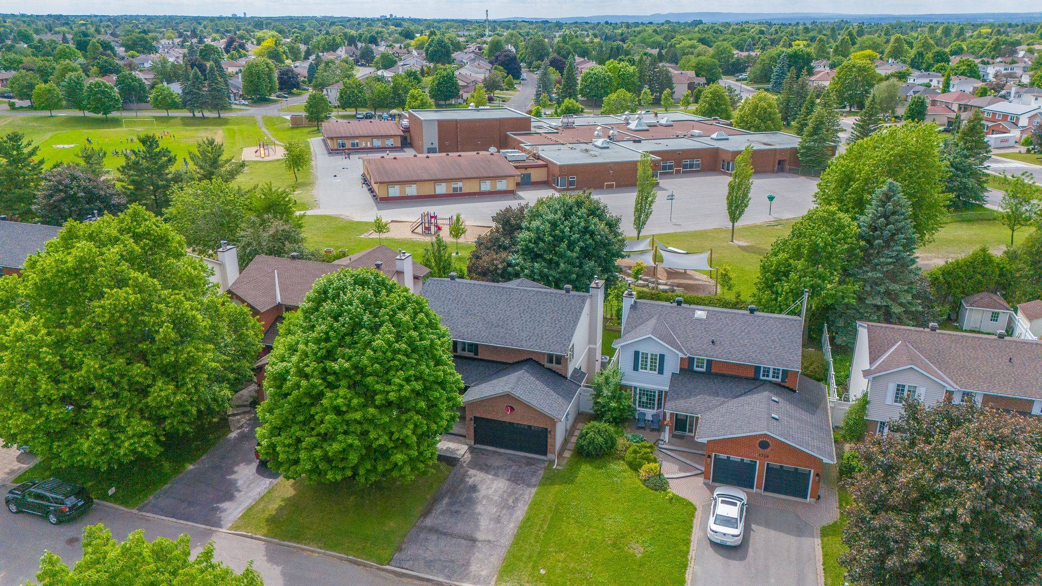 Orleans - Cumberland And Area, ON K4A 2V5,1740 Leduc CRES