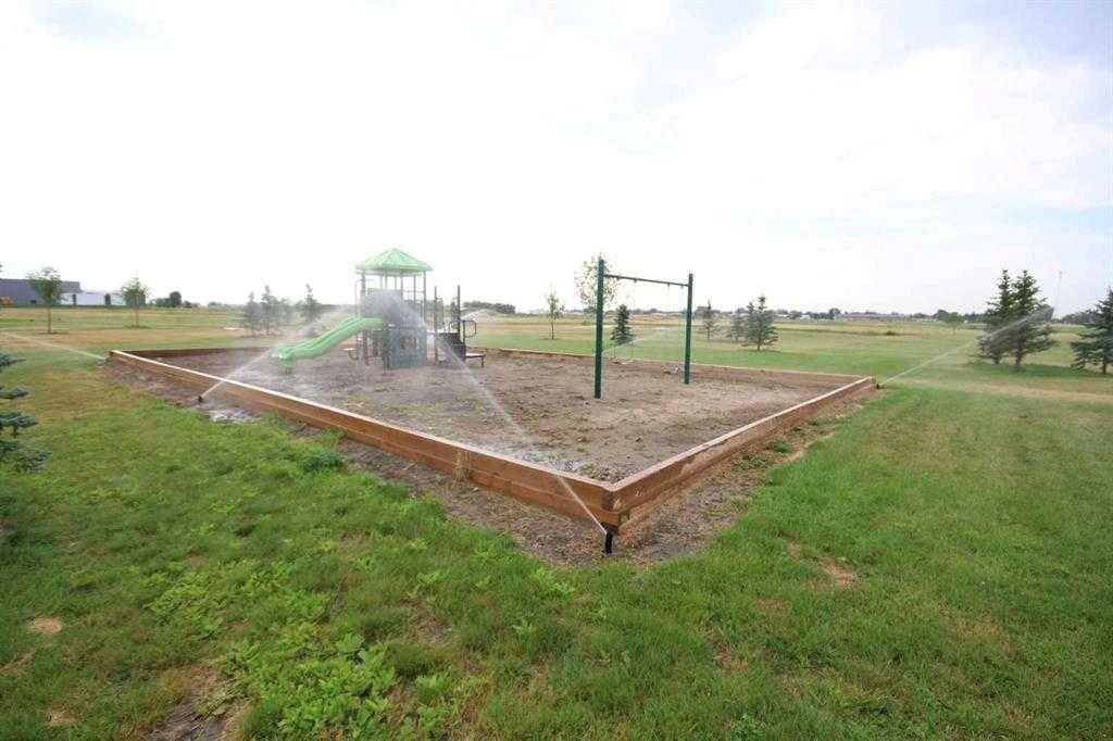 Taber, AB T1G 2A2,5 Meadows Way