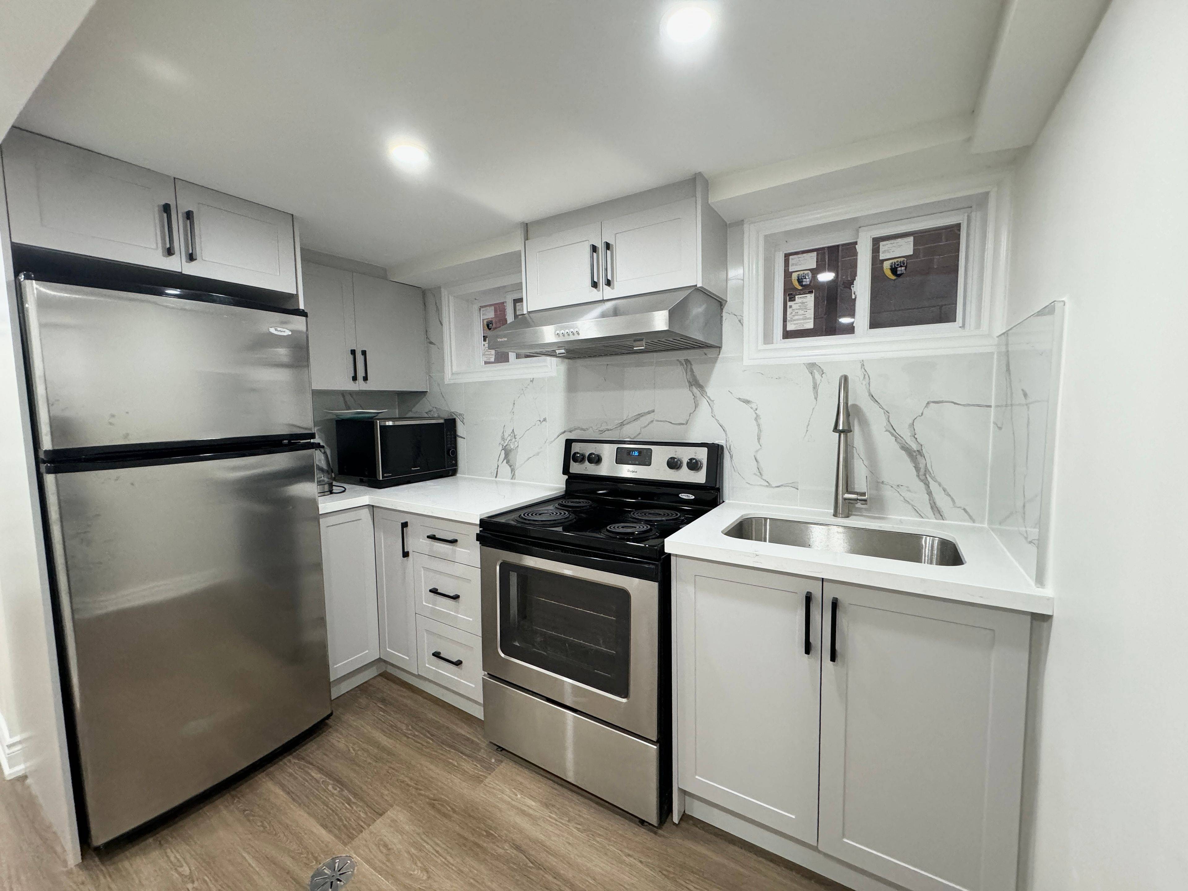 Toronto E04, ON M1K 3K1,18 Magnolia AVE #Bsmt