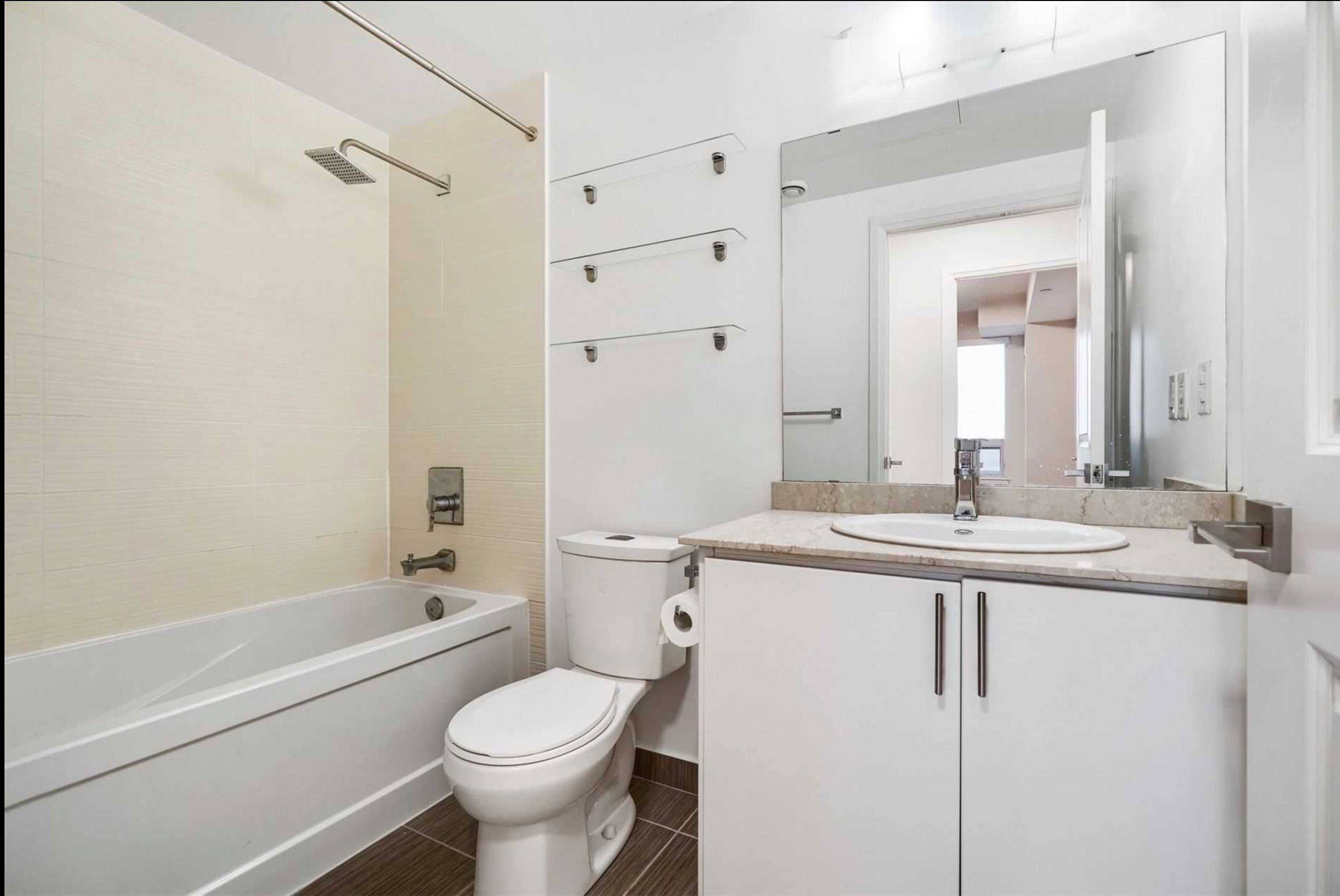 Markham, ON L3T 0C8,7161 Yonge ST E #1222