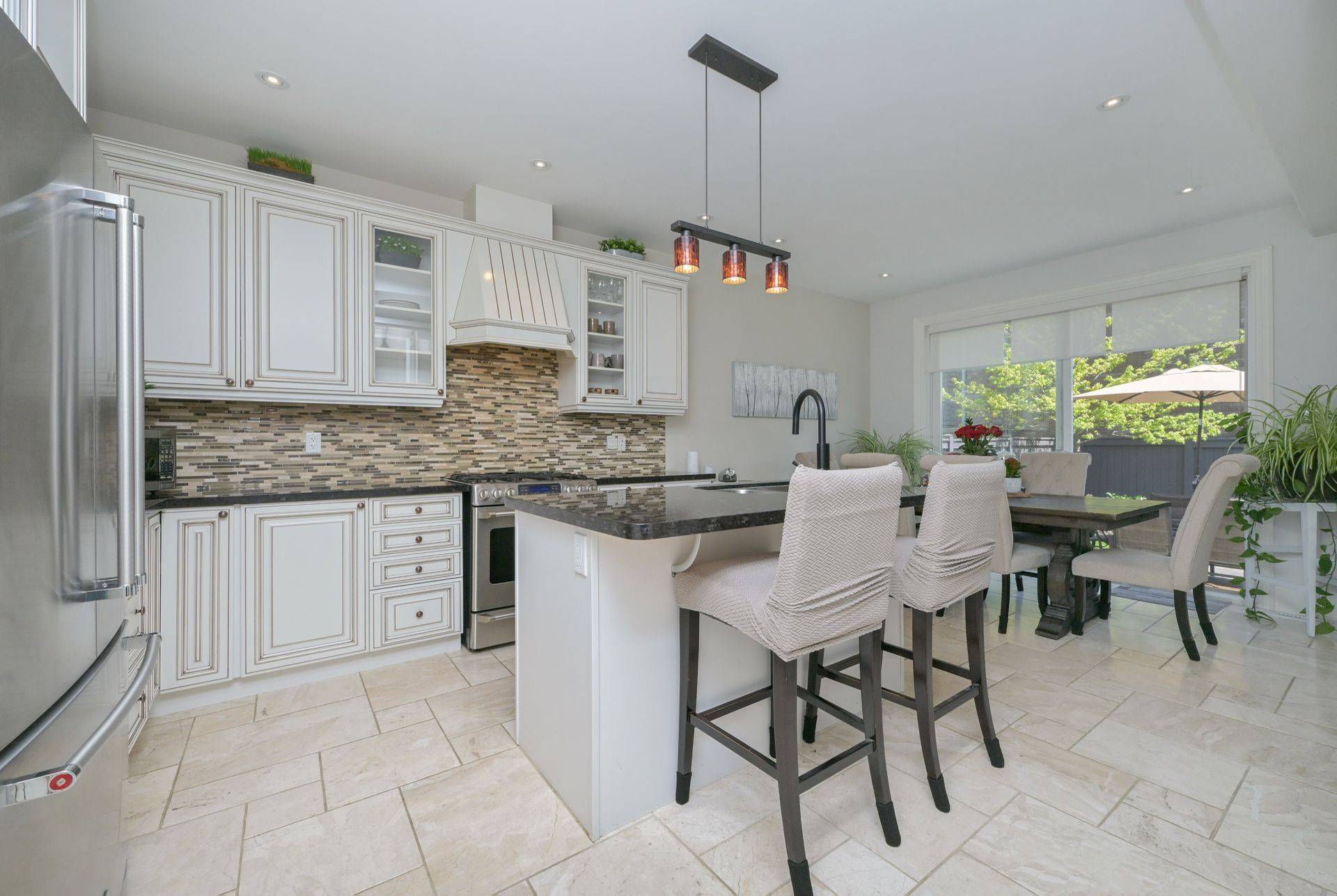 New Tecumseth, ON L9R 0H8,221 8th AVE