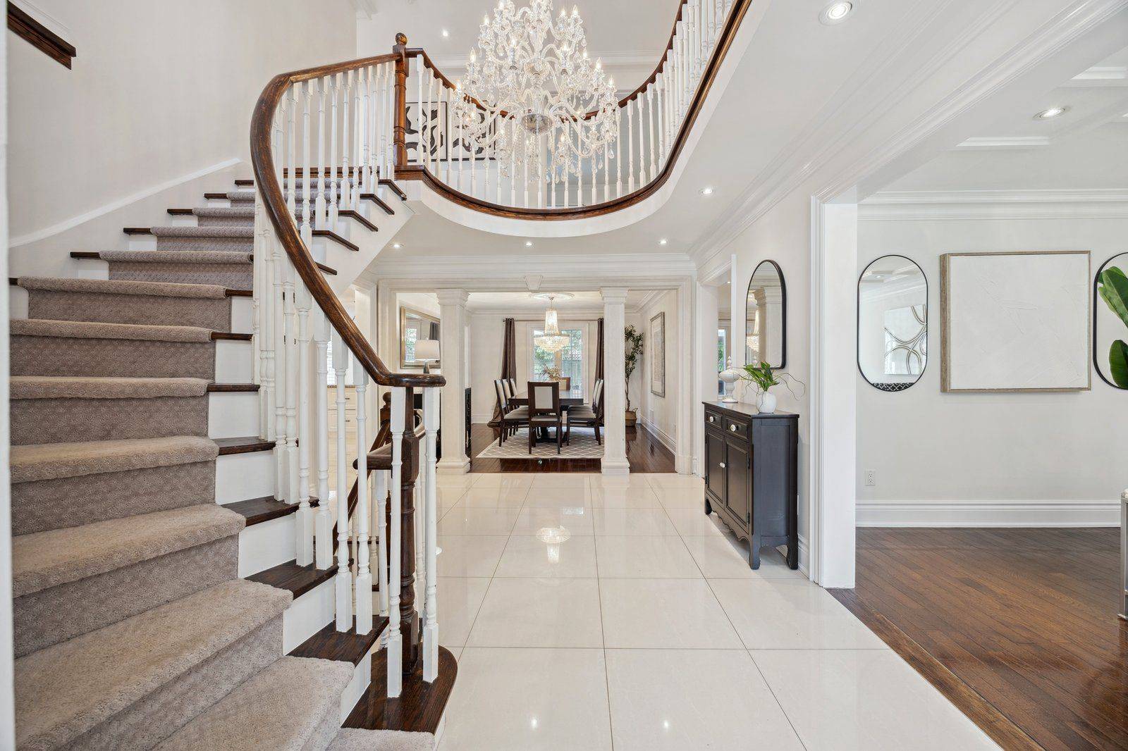 Richmond Hill, ON L4C 8Z7,16 White Lodge CRES