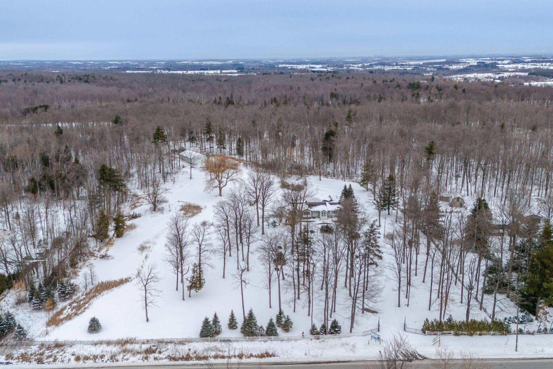 Halton Hills, ON L7J 2M1,11255 Regional Road 25 RD